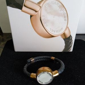 Micheal kors crosby Gold Tracker